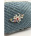 Broche Elegante com Pedrarias Coloridas